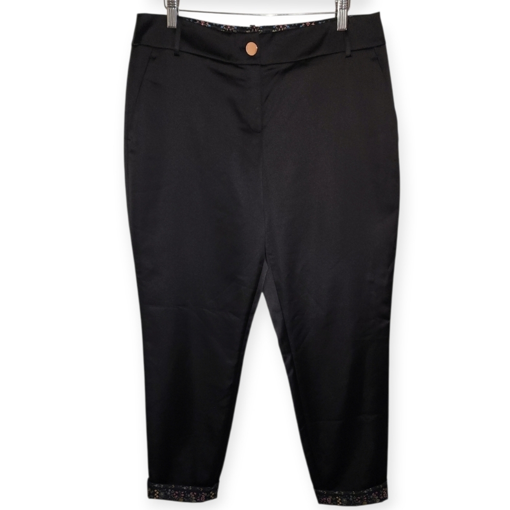 Ted Baker London Black Satin Cropped Pants with Floral Cuff Trim – Size 3 (US 8)